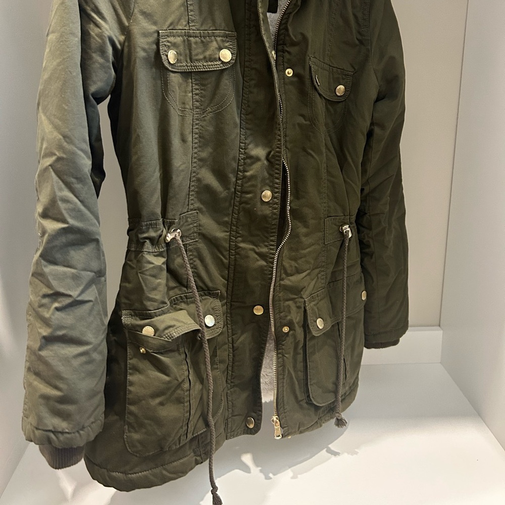 Almost new cozy parka-